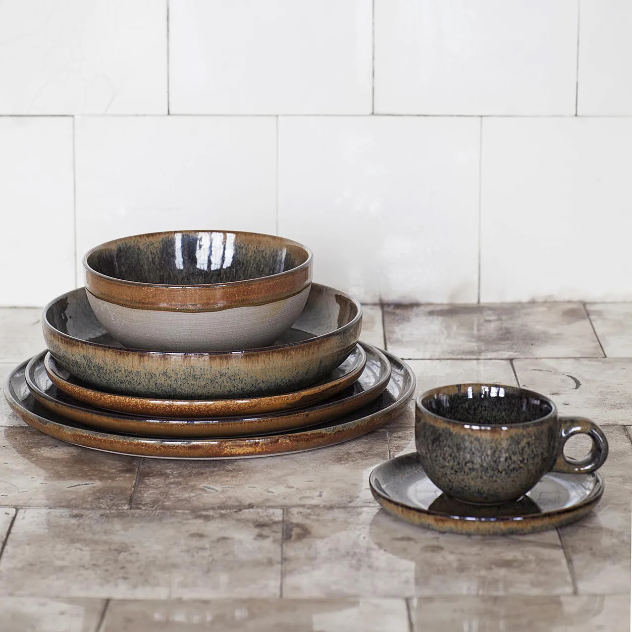 Surface tallerken 24 cm, Indi grey Serax