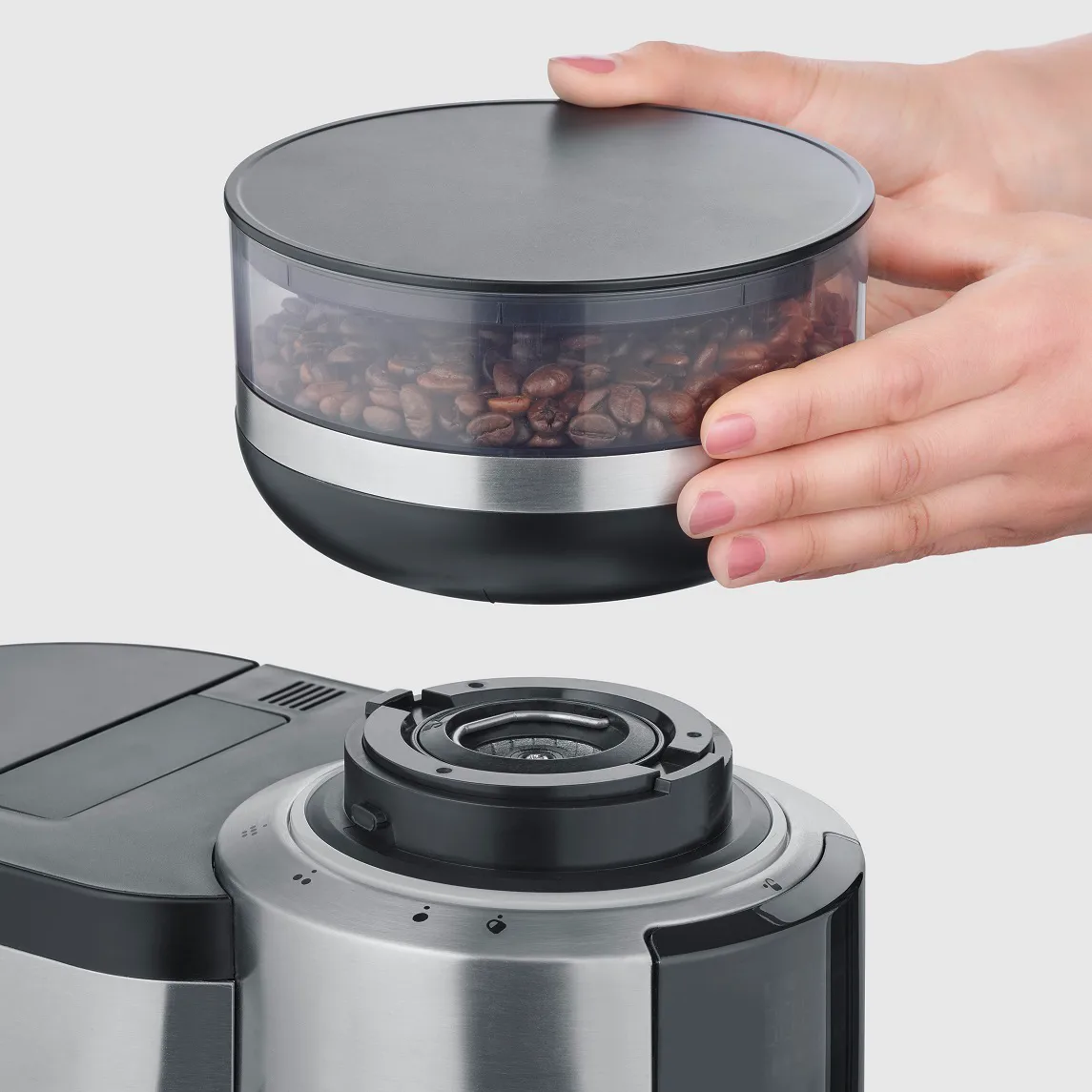 Severin KA 4851 FILKA helautomatisk kaffetrakter, Børstet stål-svart Severin