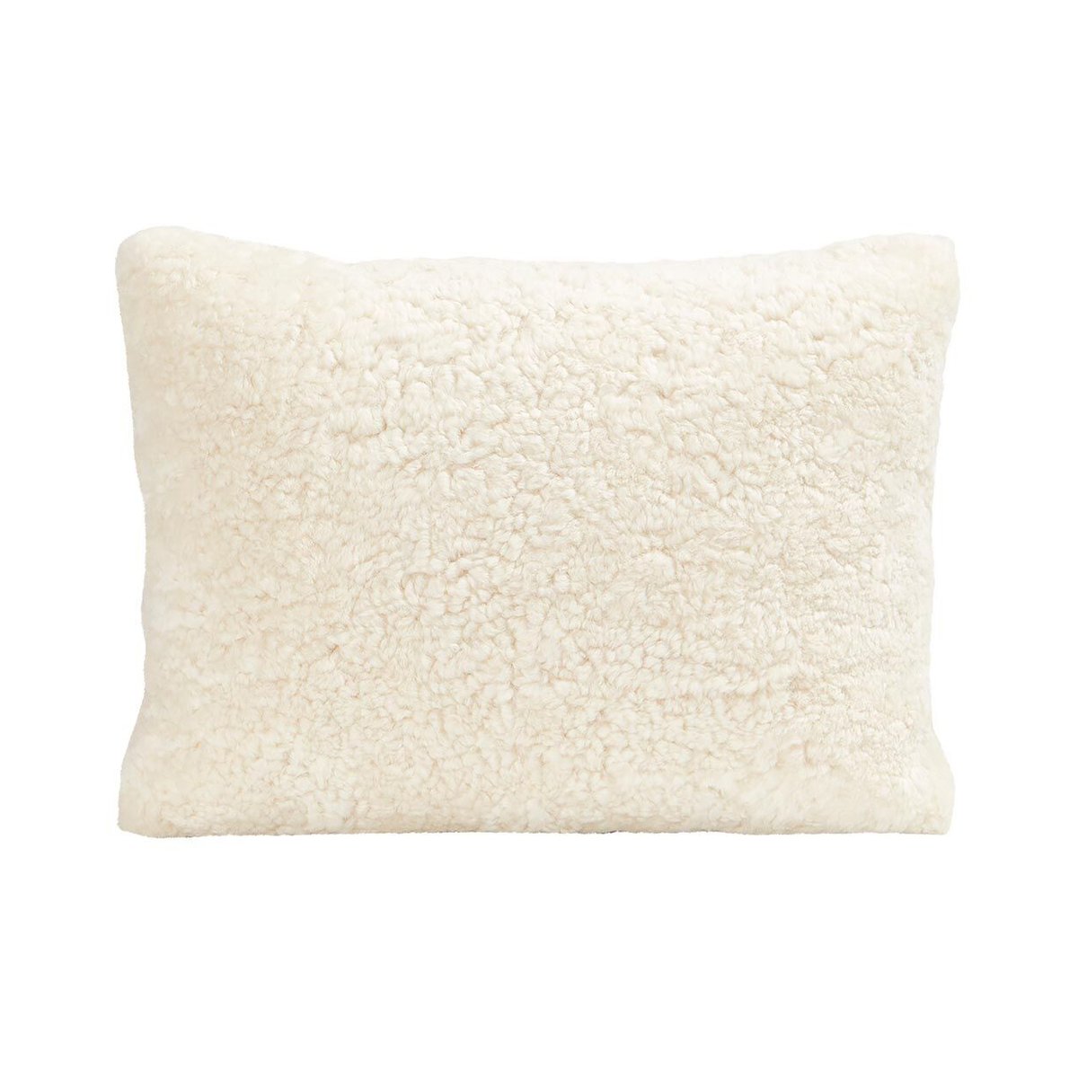 Shepherd of Sweden Shepherd Lina saueskinnspute 40 x 30 cm creme