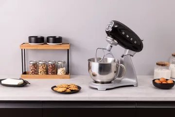 Smeg 50's Style kjøkkenmaskin 4,8 L - Svart-sølv 800 W - Smeg