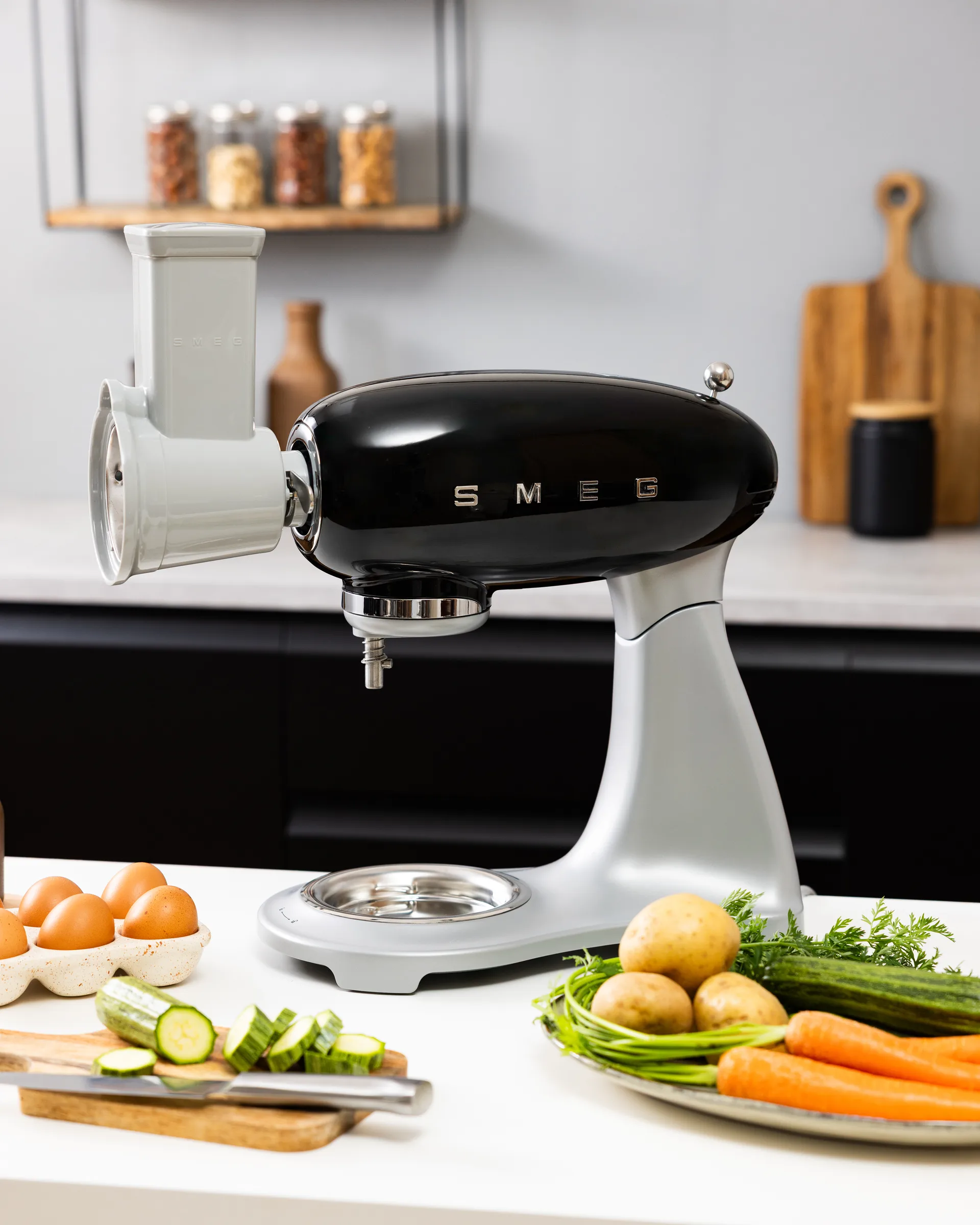 Smeg 50's Style kjøkkenmaskin 4,8 L, Svart-sølv 800 W Smeg