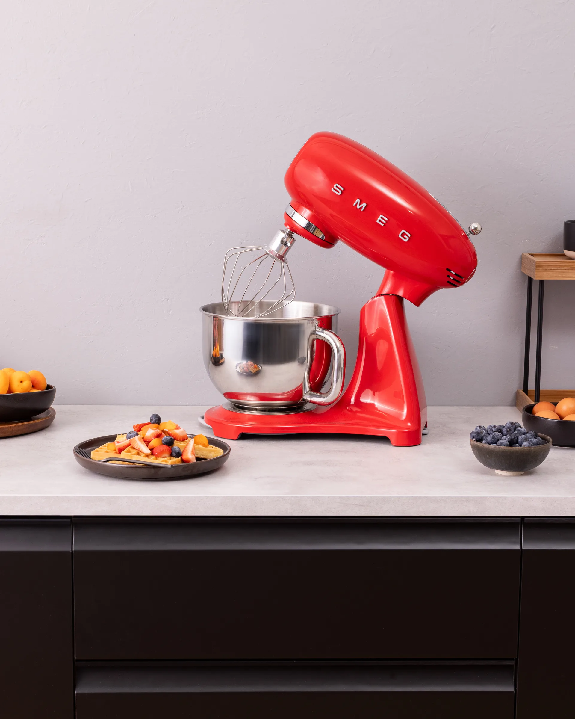 Smeg 50's style kjøkkenmaskin, Rød, 1000 W, 4,8 l Smeg
