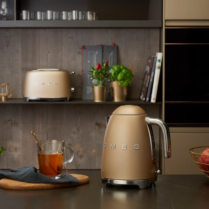 Smeg 50's Style vannkoker 1,7 L, Champagne Smeg