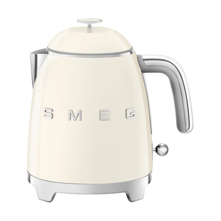 Smeg 50's Style vannkoker mini 0,8 L, Creme (hvit) Smeg