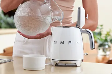 Smeg 50's Style vannkoker mini 0,8 L - Hvit - Smeg