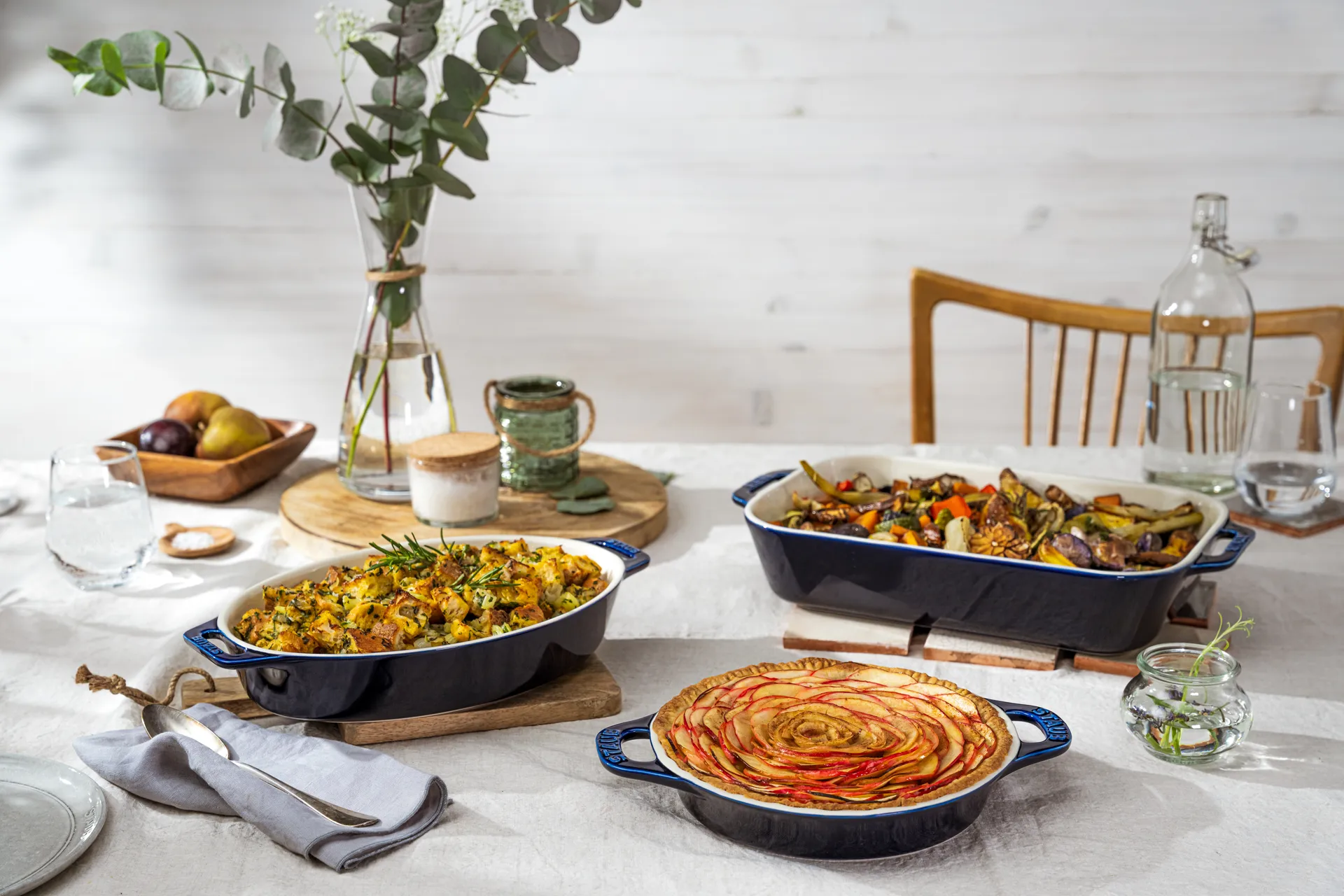 Staub Ceramic paiform Ø24 cm, Mørkblå STAUB