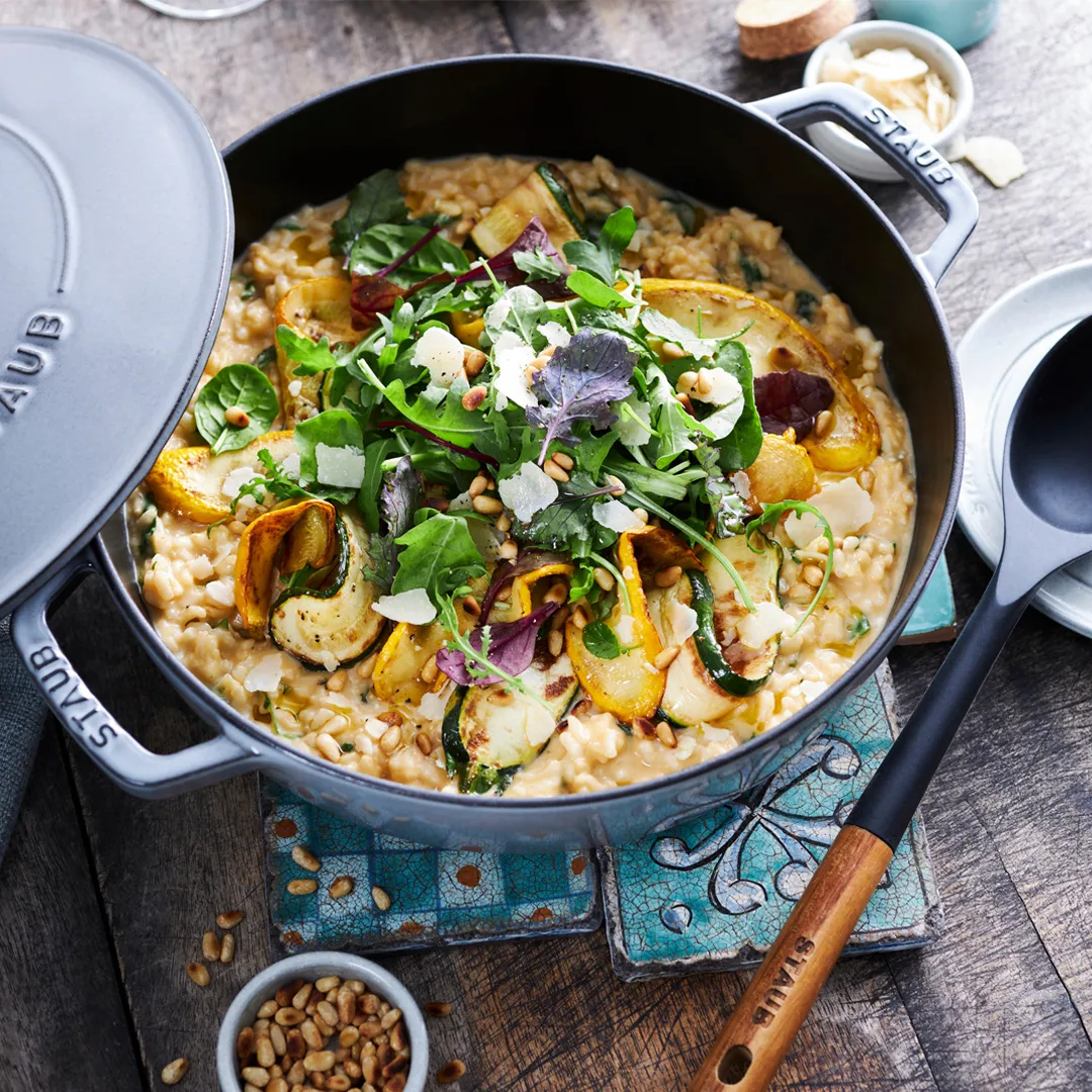 Staub Chistera traktørpanne støpejern Ø28 cm, White truffle STAUB