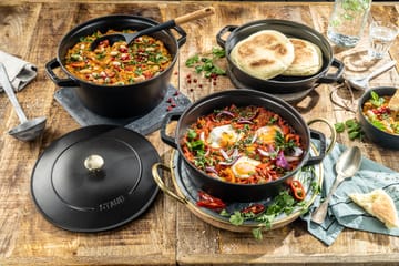 Staub Gryte & kasserollesett stablebare 5 deler - Svart - STAUB