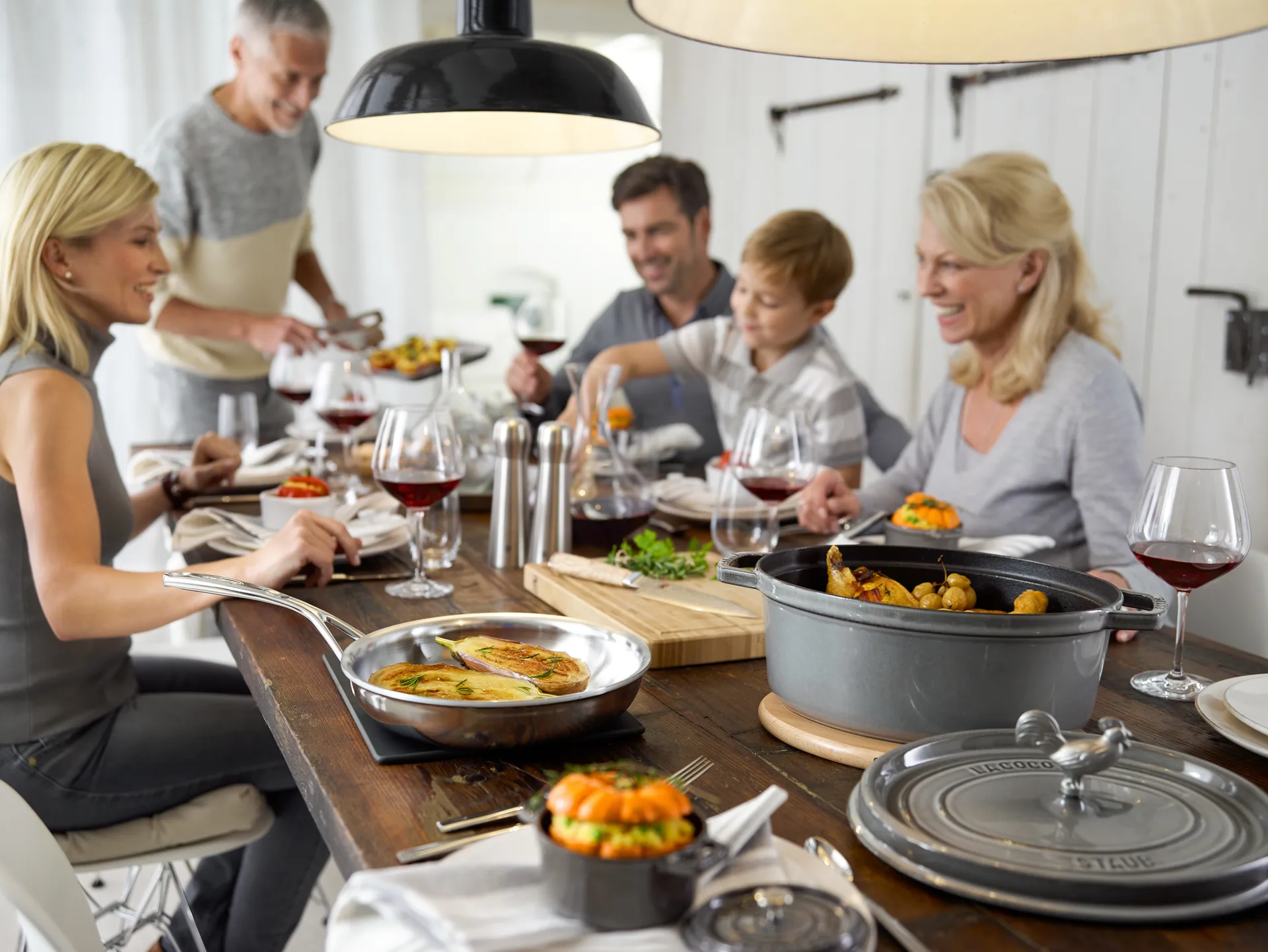 Staub La Cocotte oval gryte støpejern 3,2 L, Grafittgrå STAUB