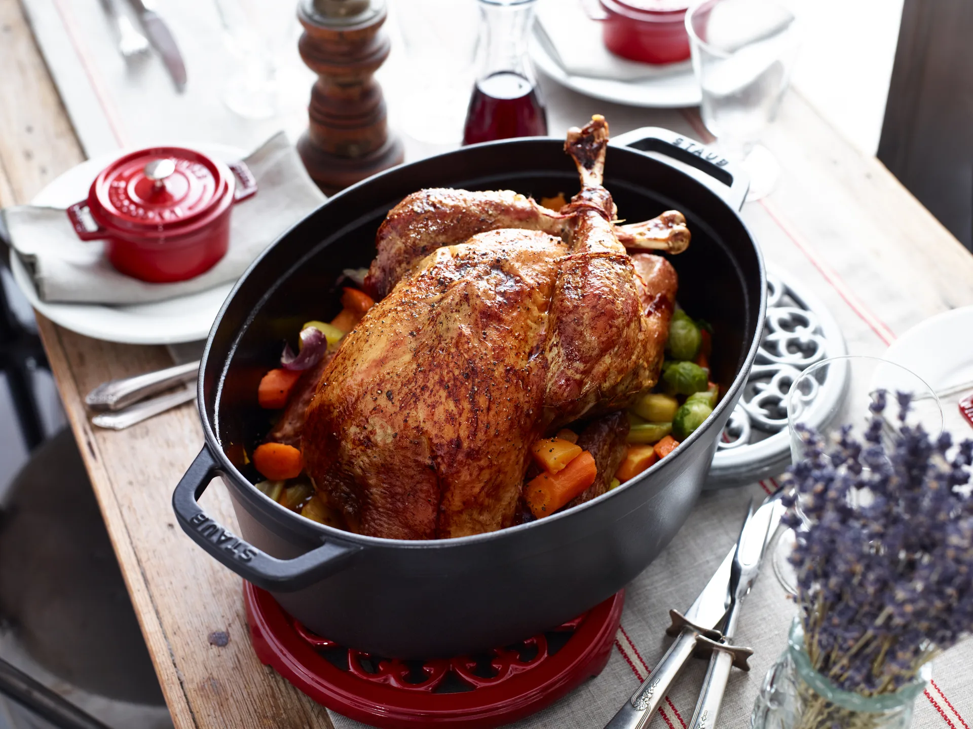 Staub La Cocotte oval gryte støpejern 8 L, Svart STAUB