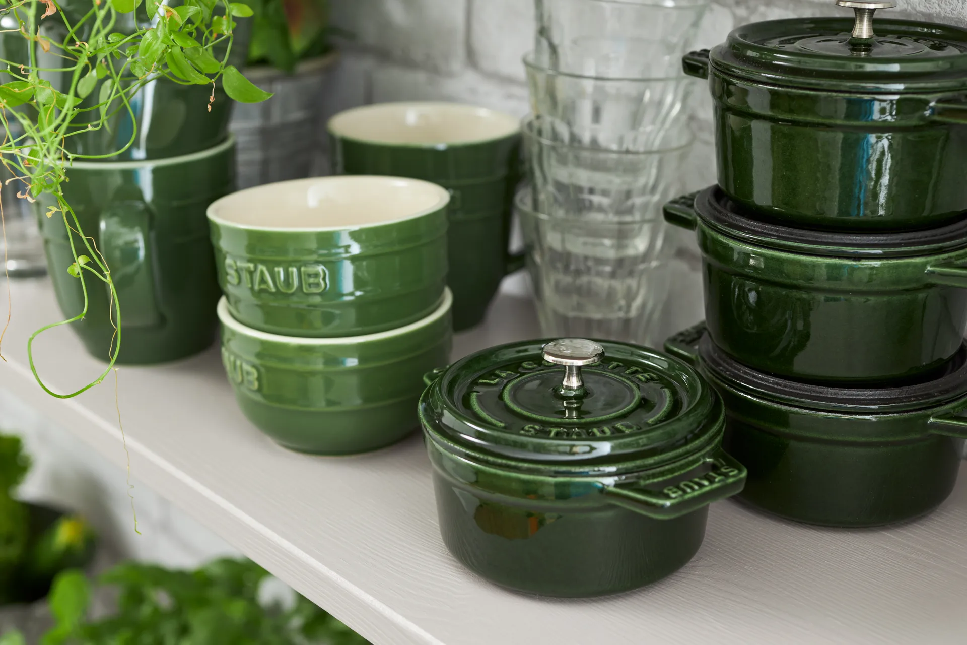 Staub La Cocotte rund gryte støpejern 0,25 L, Basilikagrønn STAUB