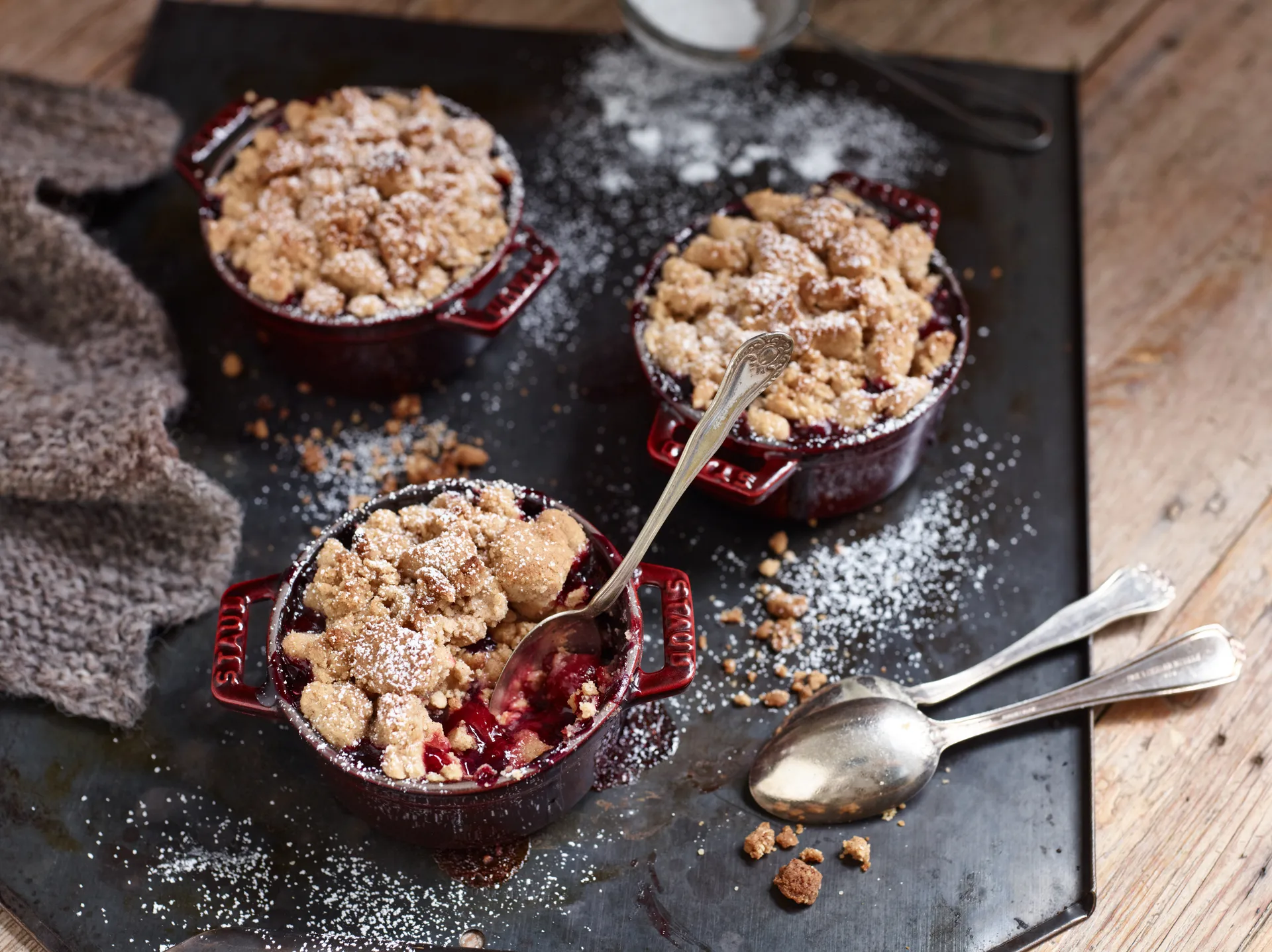 Staub La Cocotte rund gryte støpejern 0,25 L, Grenadinerød STAUB