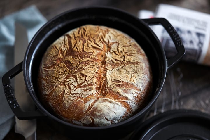 Staub La Cocotte rund gryte støpejern 1,7 L, Svart STAUB