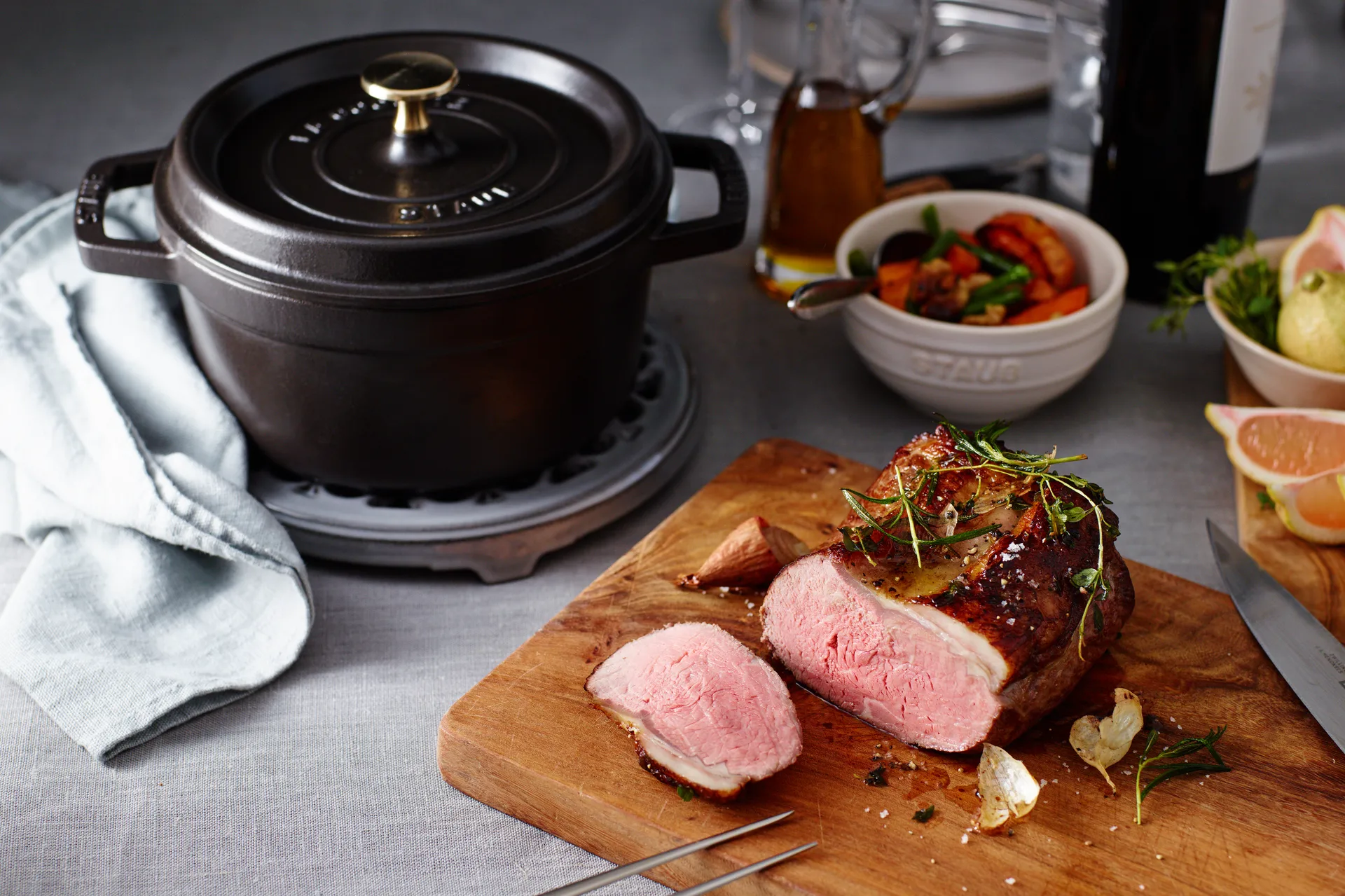 Staub La Cocotte rund gryte støpejern 2,2 L, Svart STAUB