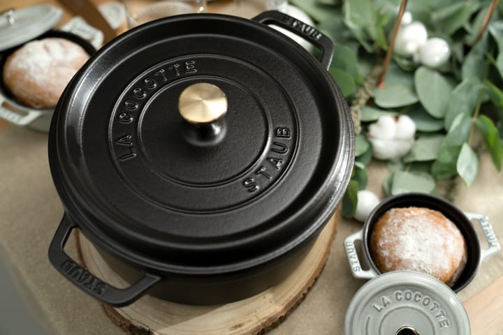 Staub La Cocotte rund gryte støpejern 2,6 L, Svart STAUB