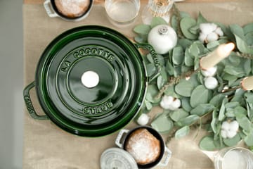 Staub La Cocotte rund gryte støpejern 5,2 L - Basilikagrønn - STAUB