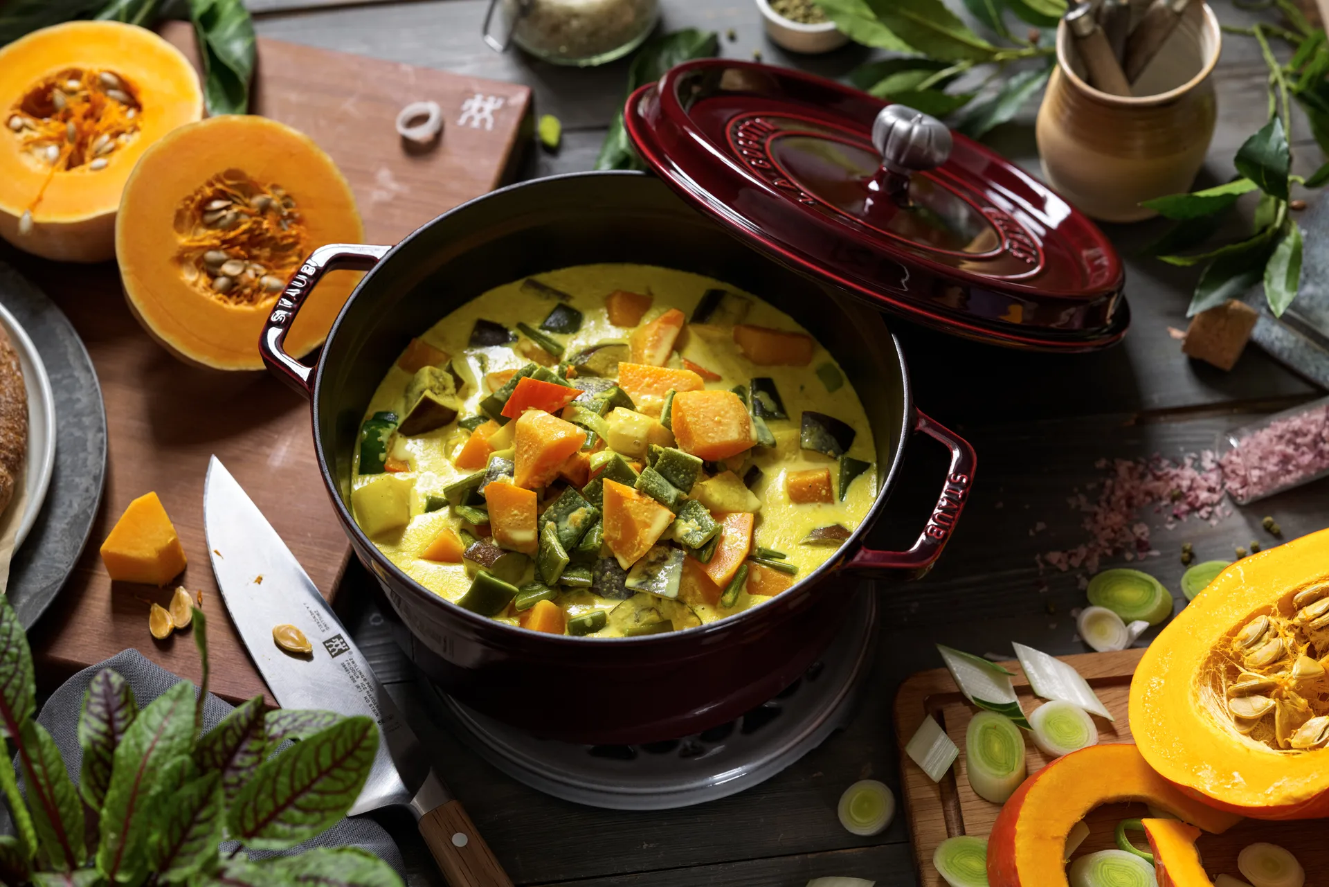 Staub La Cocotte rund gryte støpejern 5,2 L, Grenadinerød STAUB