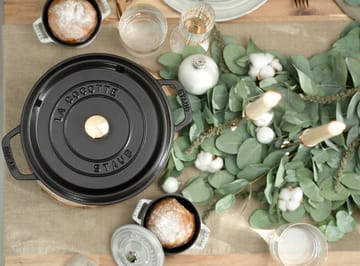 Staub La Cocotte rund gryte støpejern 8,4 L - Svart - STAUB