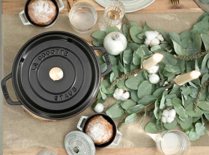 Staub La Cocotte rund gryte støpejern 8,4 L, Svart STAUB