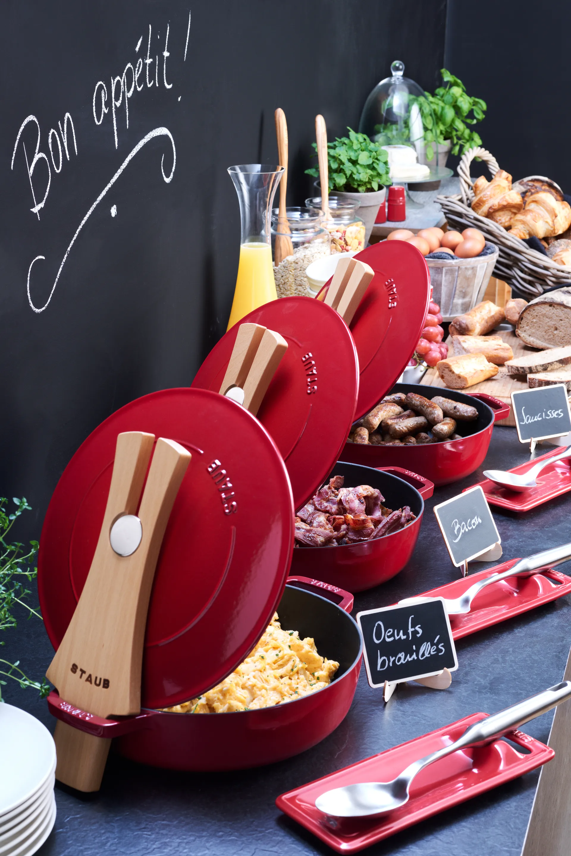 Staub lokkholder i tre, 24 cm STAUB