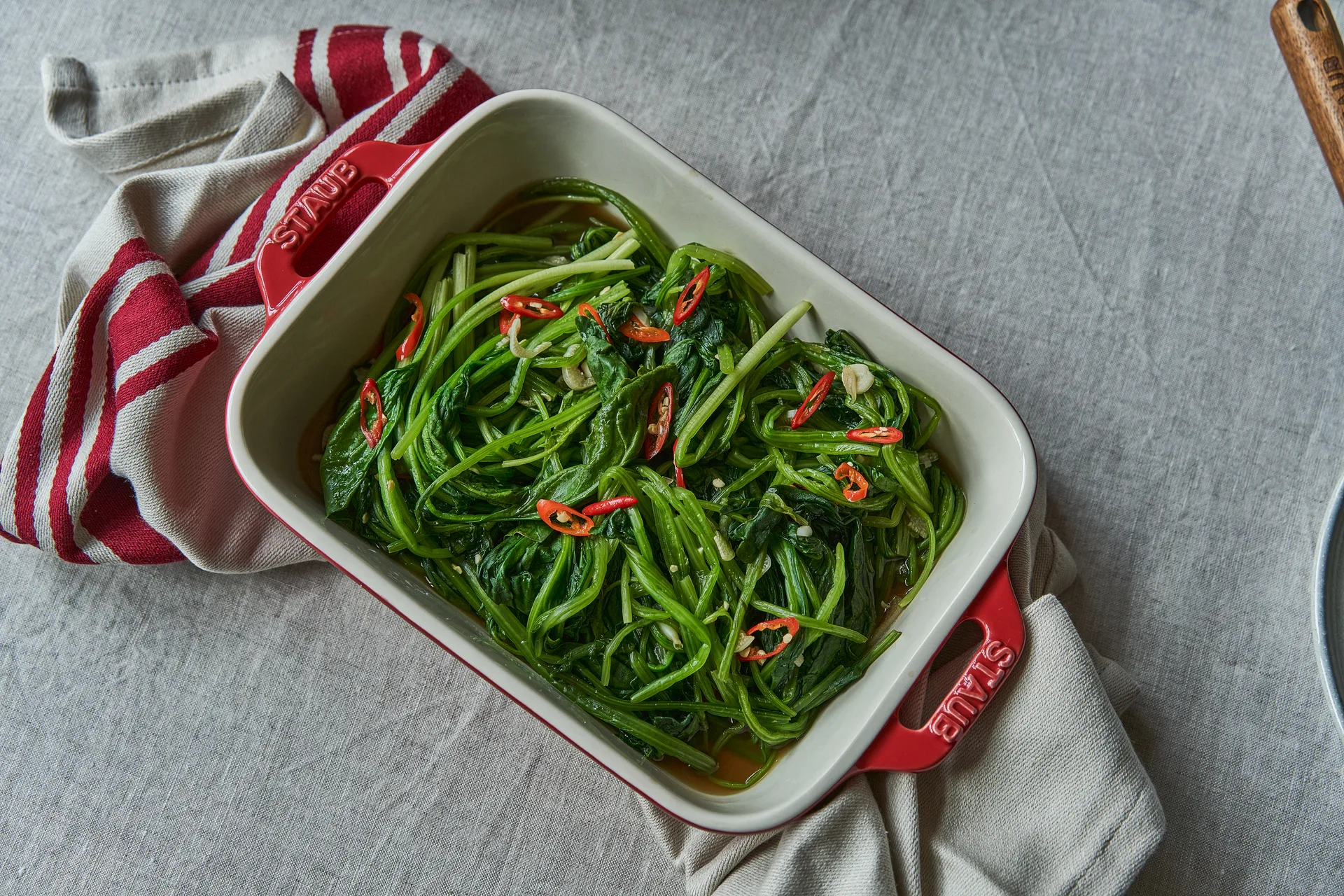 Staub rektangulær ovnsform 27 x 20 cm, rød STAUB