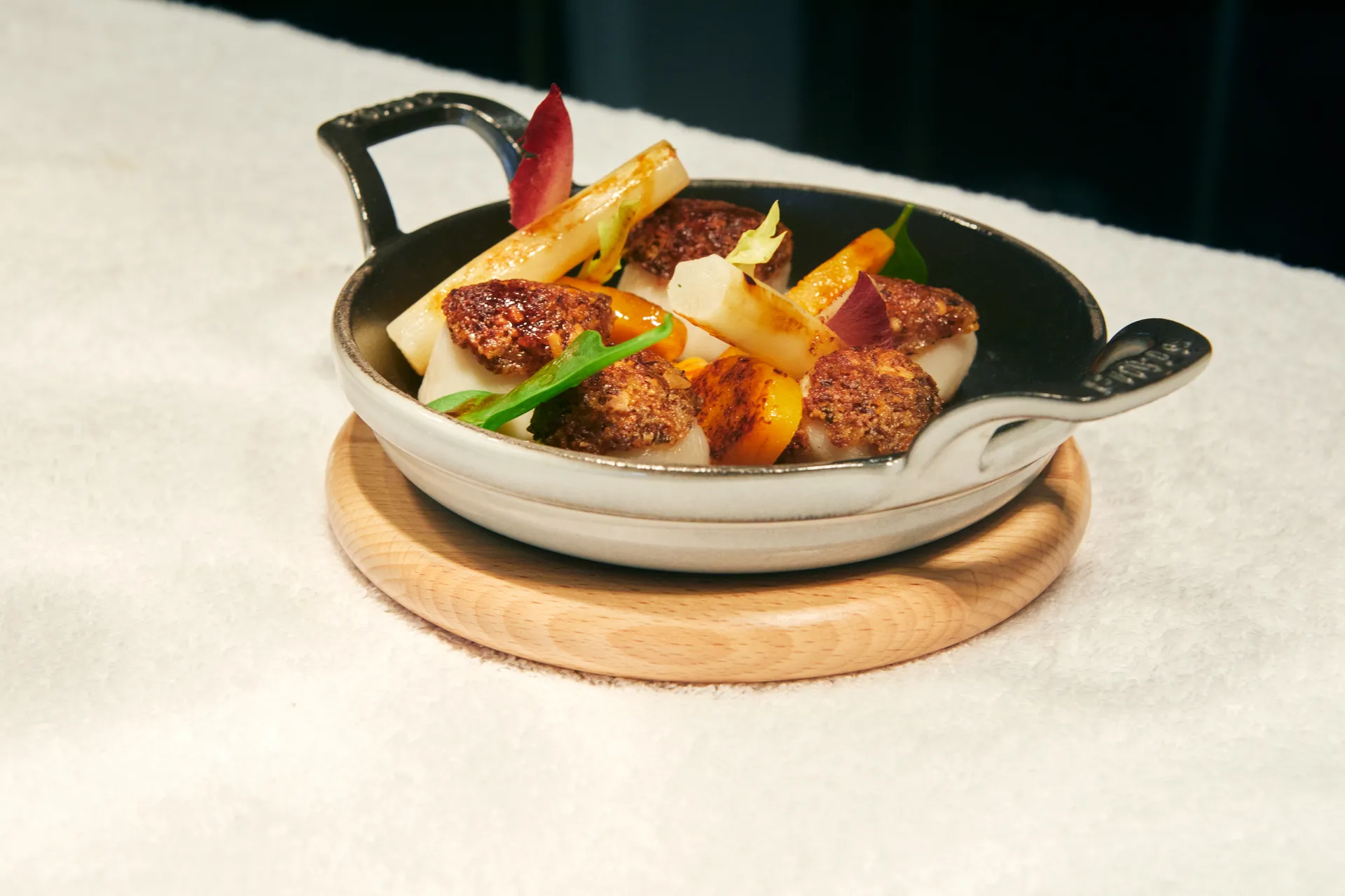 Staub rund ovnsform støpejern Ø12 cm, Grafittgrå STAUB