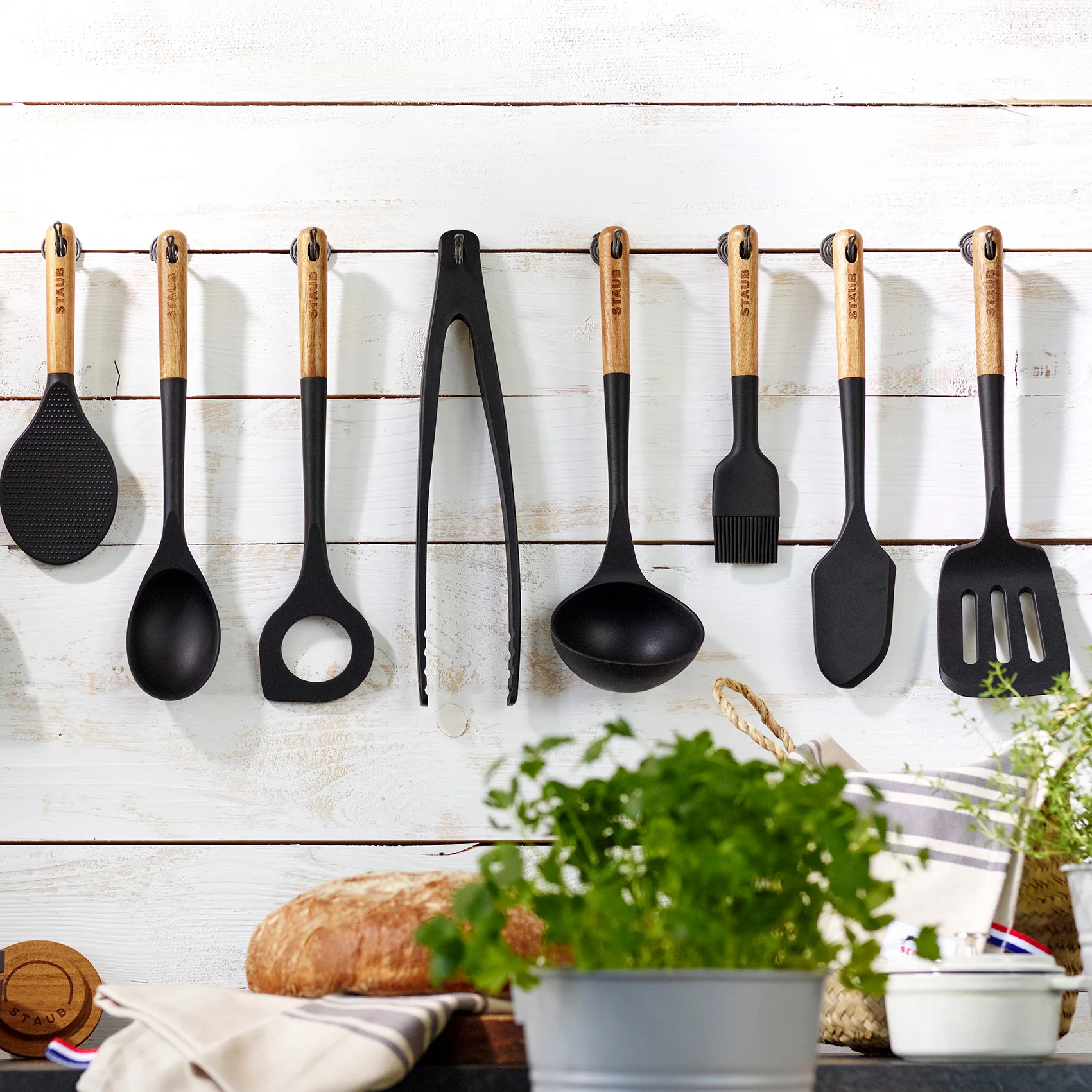 Staub slikkepott, 30 cm STAUB