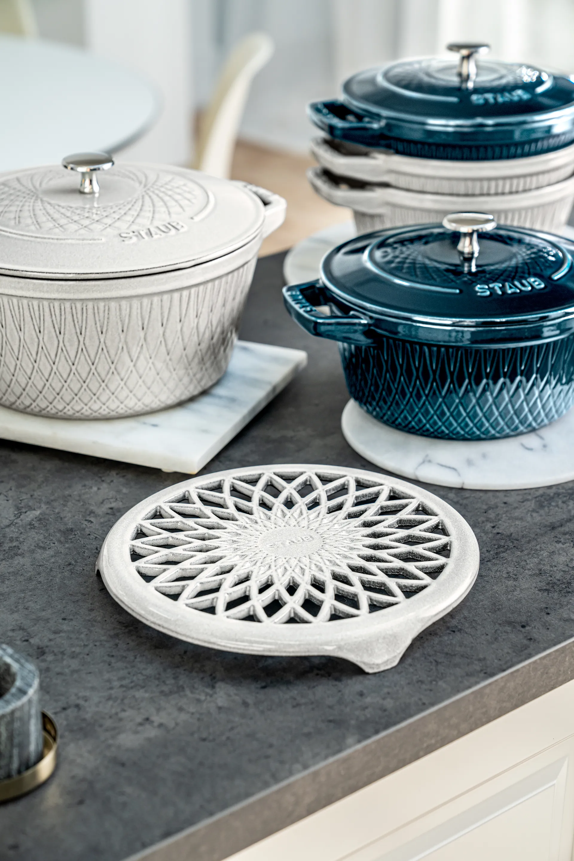 Staub Twister gryteunderlag 18,5x19 cm, Svart STAUB