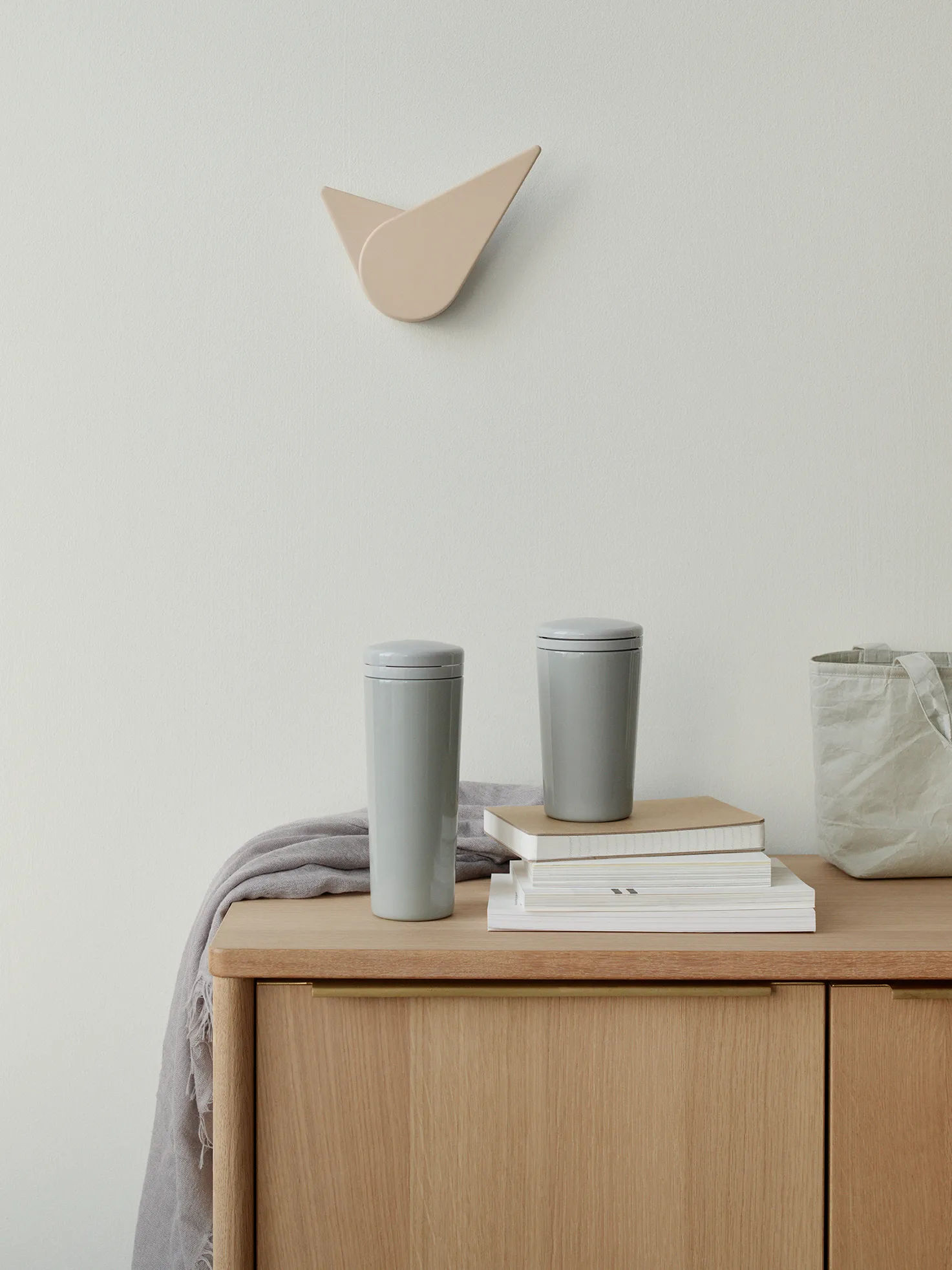 Birdie veggklokke 19,5 cm, Powder Stelton