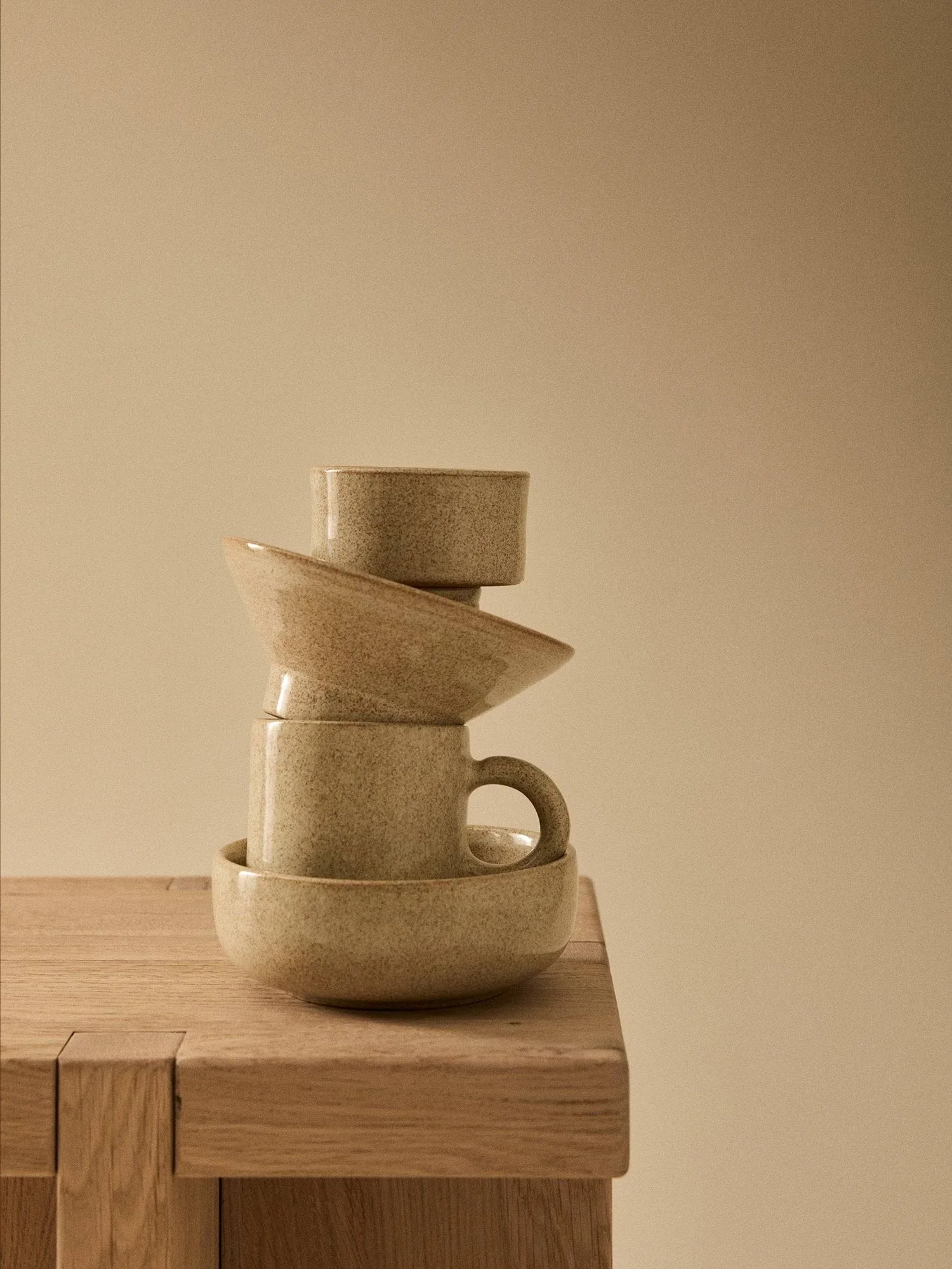 Elio skål på stett, Mørk brun, Ø14,5x6 cm Tell Me More