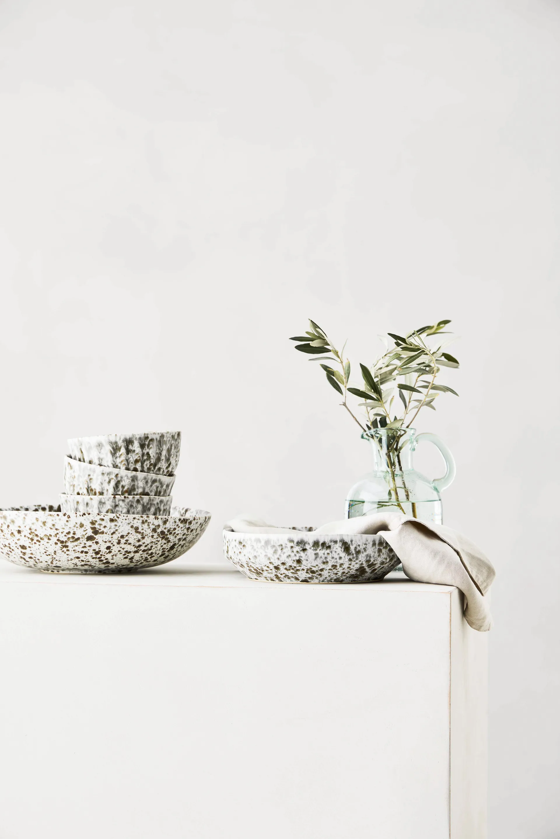 Rivoli serveringsskål Ø 22,5 cm, Green splatter Tell Me More