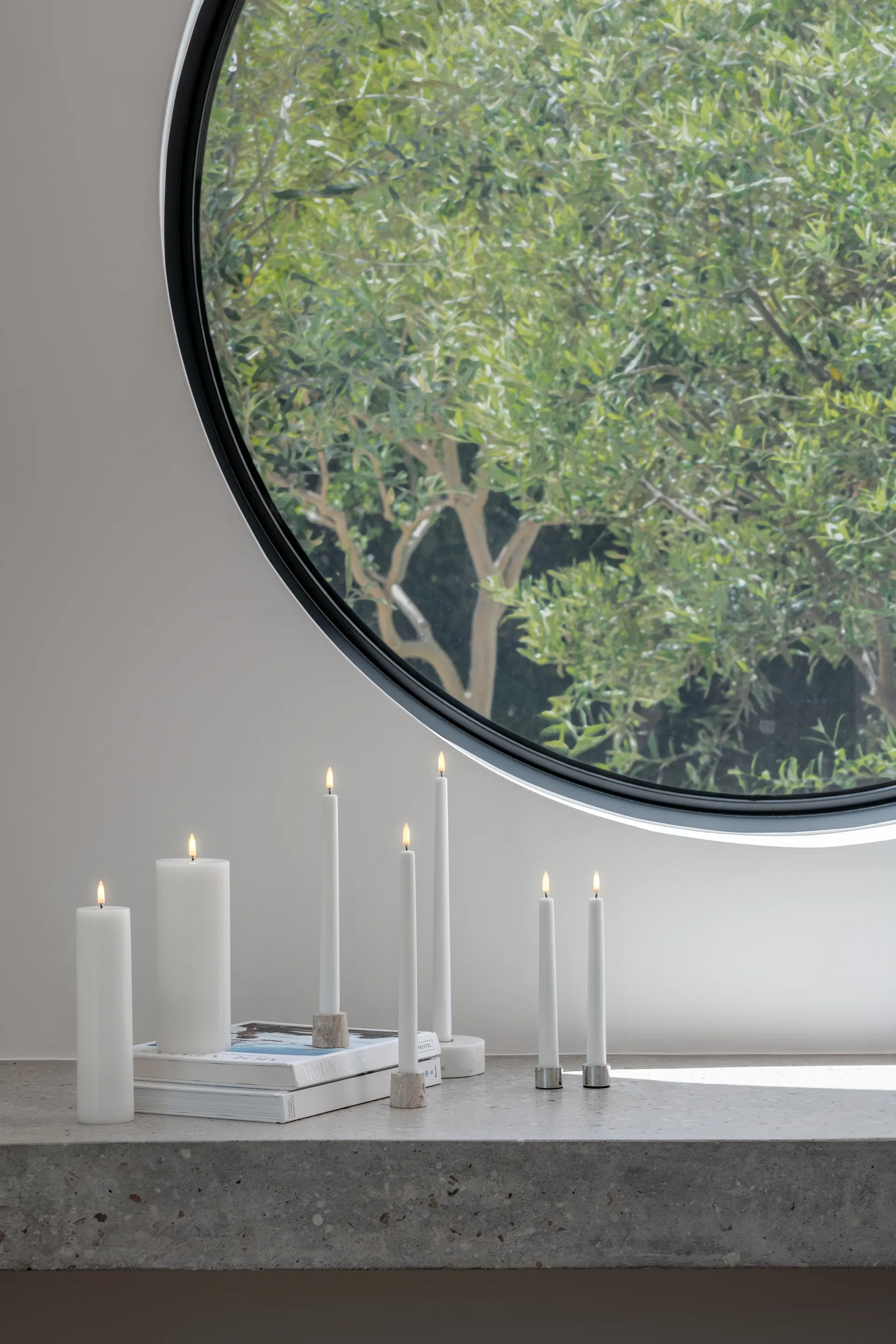 Uyuni LED Kronelys hvit 2-pakning, Ø2,3×25,2 cm Uyuni Lighting