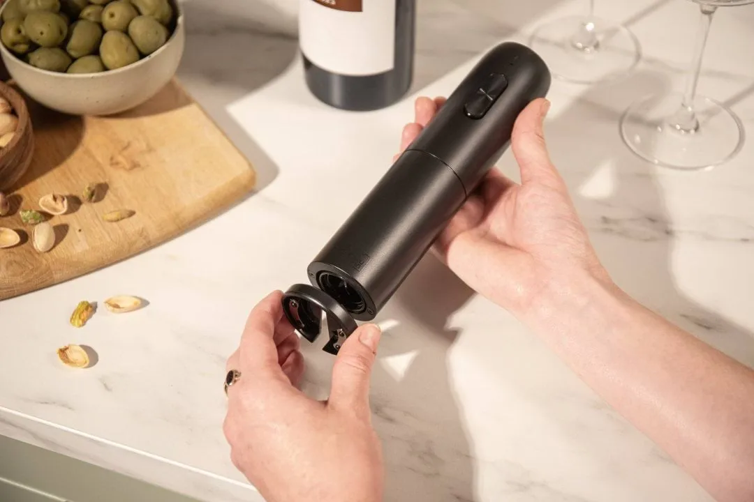 Vacuvin elektrisk vinåpner, Svart Vacuvin