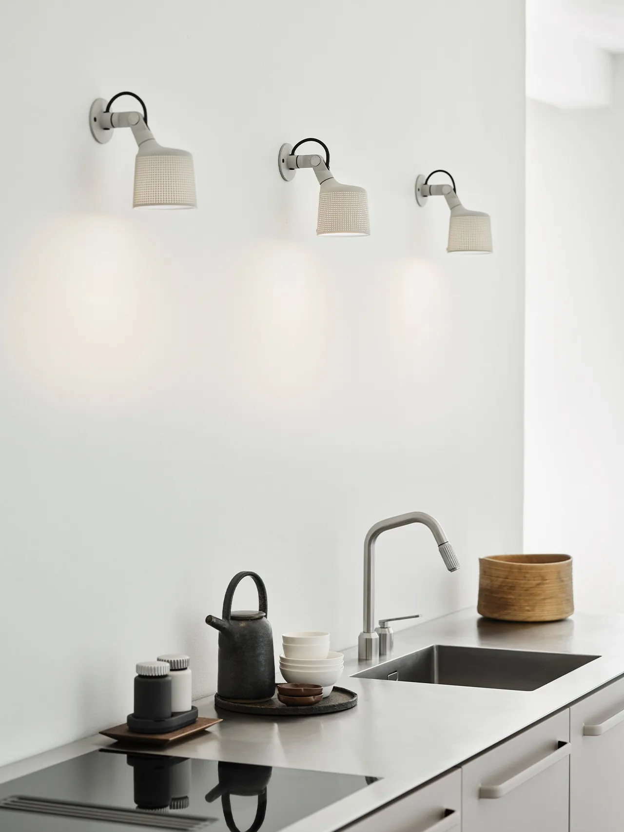 Vipp524 spotlight vegg, Warm grey Vipp