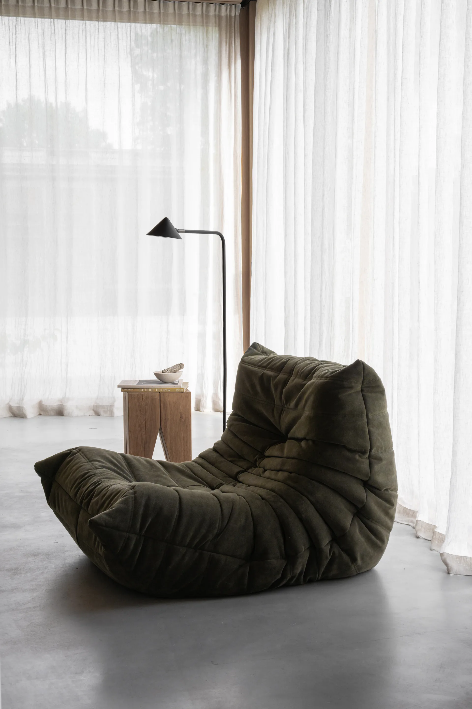 Kuro gulvlampe, Black, Ø14x120 cm Watt & Veke