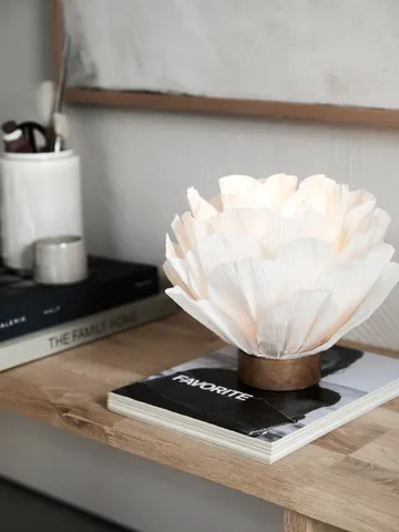 Lisa bordlampe - Hvit, Ø28x23 cm - Watt & Veke