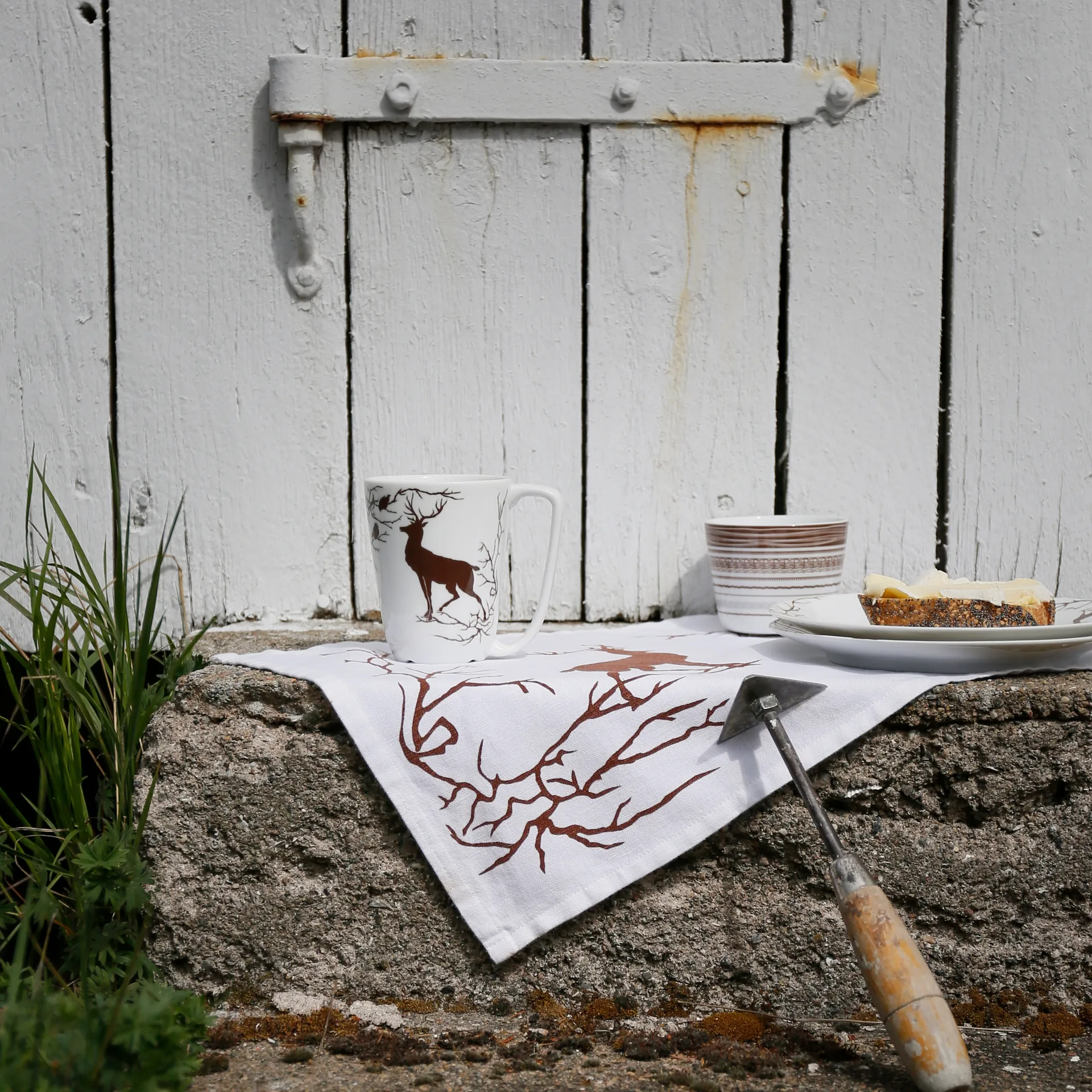 Alveskog spisebrikke 33x47 cm, Hvit Wik & Walsøe