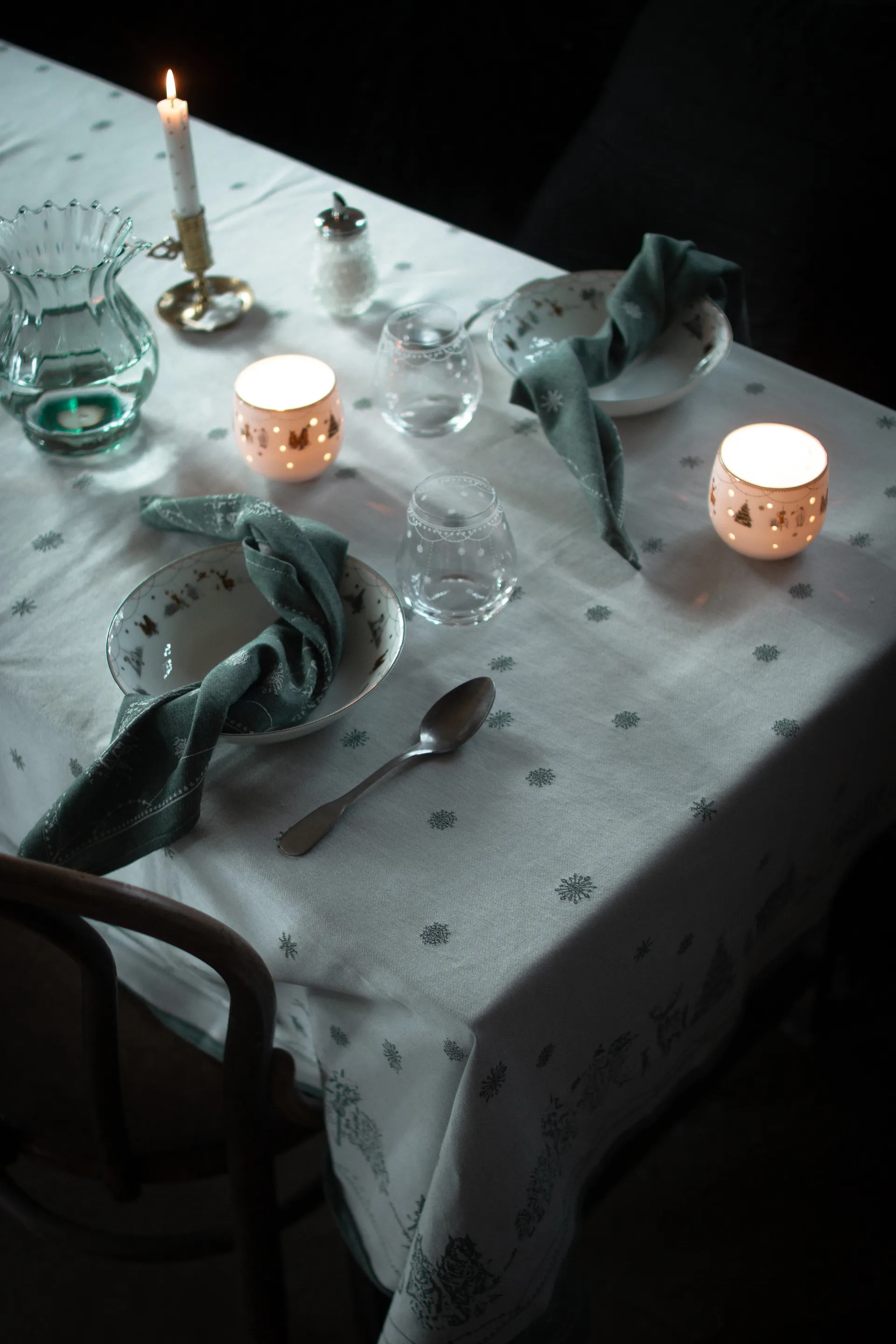 Julemorgen duk, Hvit-grønn, 140x240 cm Wik & Walsøe