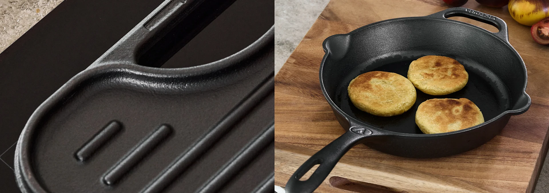 Venstre: Nærbilde av en svart støpejernsgrillpresse med riller. Høyre: Støpejernsstekepanne med tre gyllenbrune flatbrød på et trefjøl.